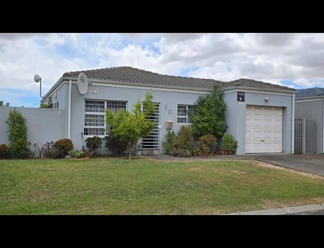 3 BEDROOM HOUSE FOR SALE IN ZONNENDAL